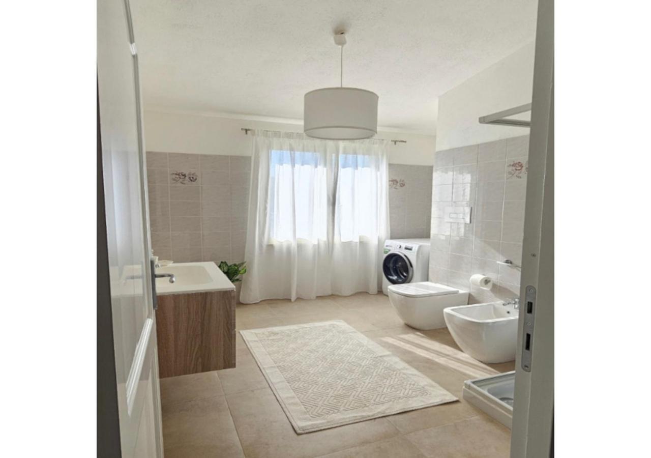 Casa Salvo Apartment Budoni Luaran gambar