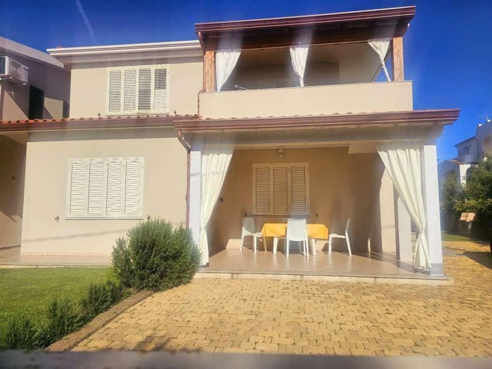 Casa Salvo Apartment Budoni Luaran gambar